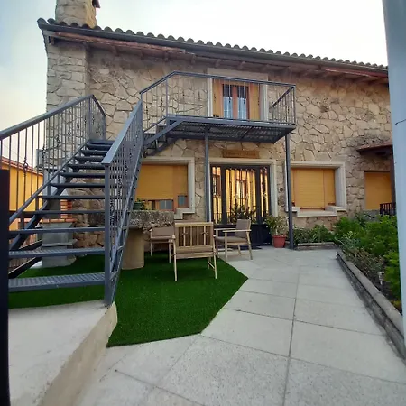 Aires Del Ambroz Apartmán *